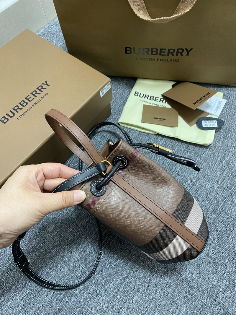 Bv*b*rry bucket bags